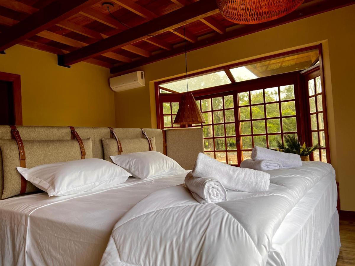 Deluxe Suite with Bathtub,1316418835:JPEG